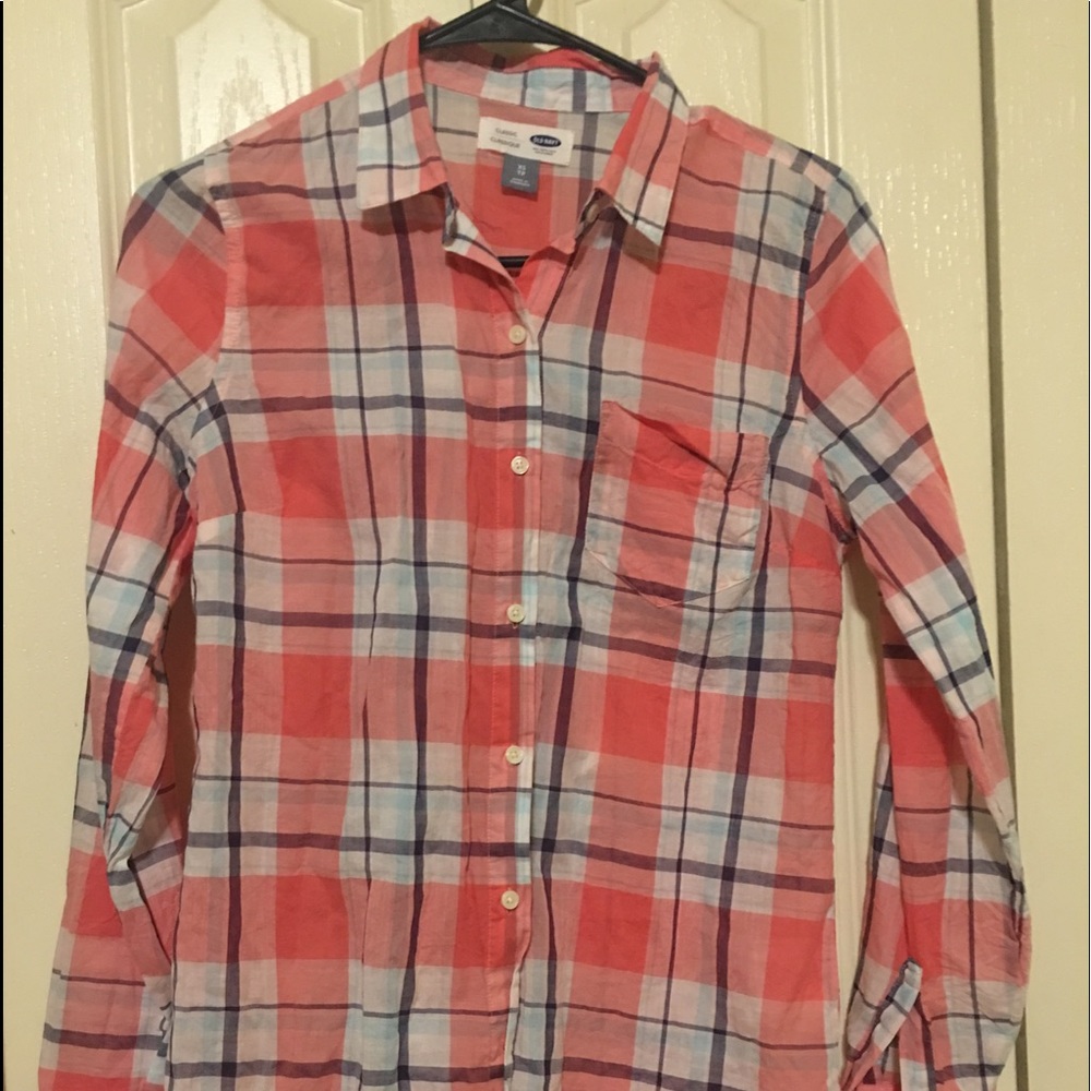 3 Old Navy button down shirts size XS.